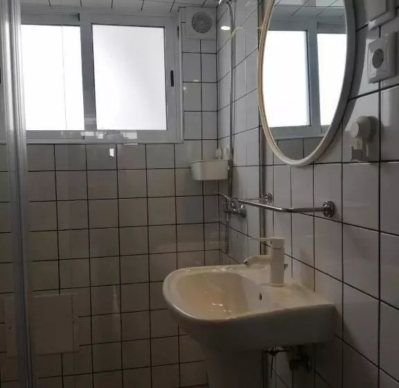 پانسیون Dream Days Guesthouse