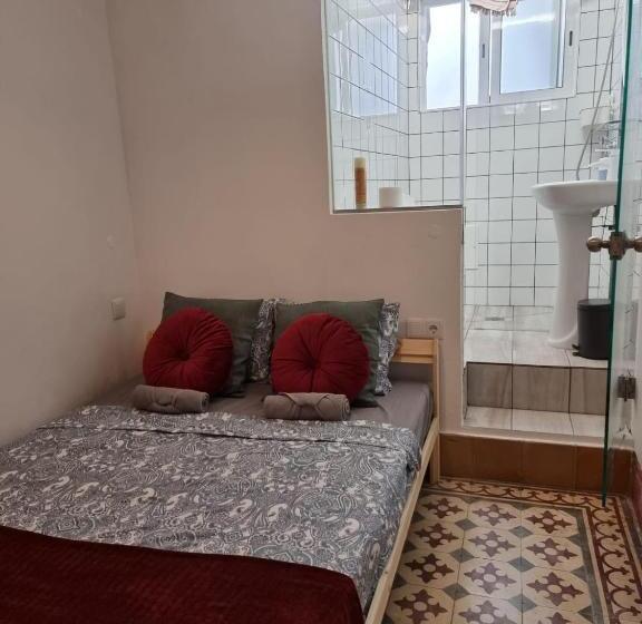 پانسیون Dream Days Guesthouse