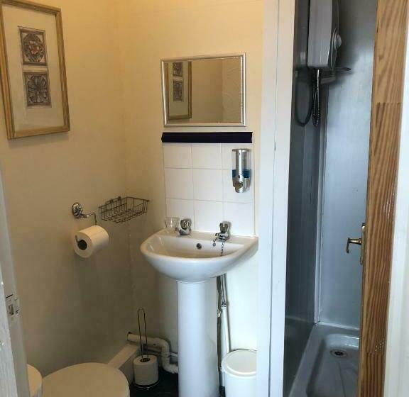 پانسیون Leecliff Guest House