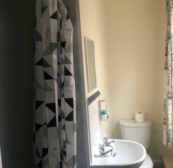 پانسیون Leecliff Guest House