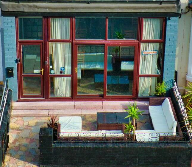 پانسیون Leecliff Guest House