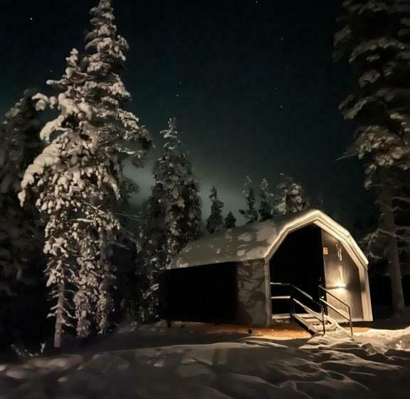 Aurora Queen Resort Igloos