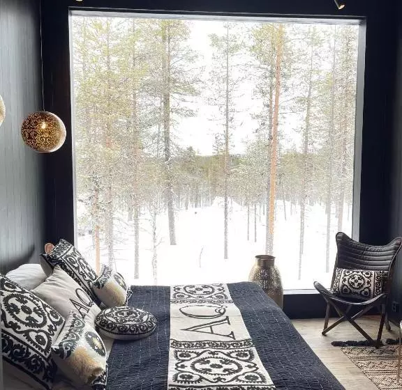 Aurora Queen Resort Igloos