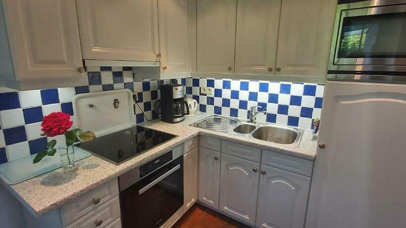 ペンション Au Quatre Chemins