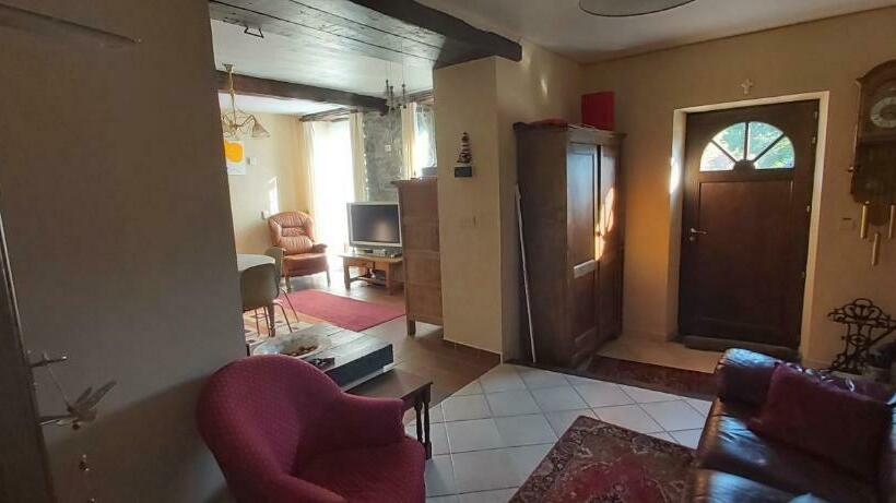 ペンション Au Quatre Chemins