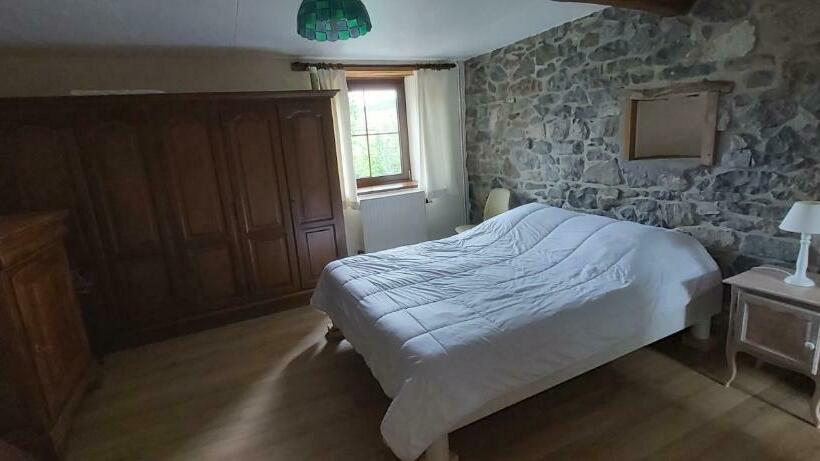 ペンション Au Quatre Chemins