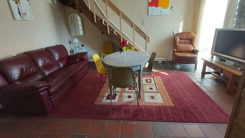 ペンション Au Quatre Chemins