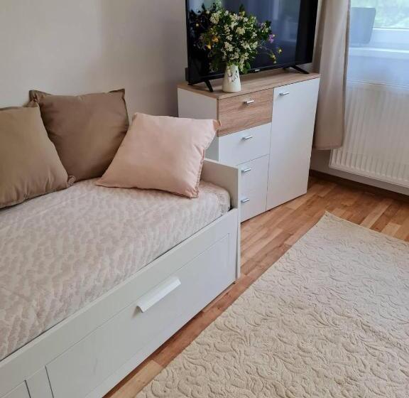 Villa Paradajs   Ubytovanie Pri Jazere