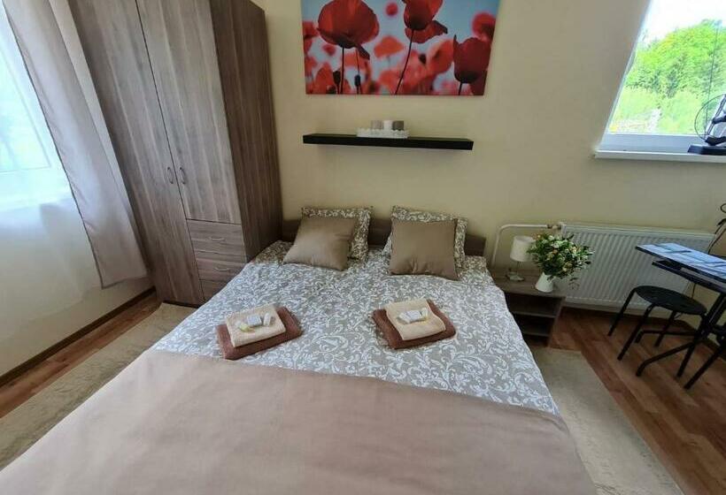 Villa Paradajs   Ubytovanie Pri Jazere