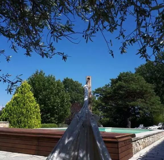 ベッドアンドブレックファースト Le Jas Des Cannebieres