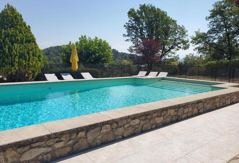 ベッドアンドブレックファースト Le Jas Des Cannebieres