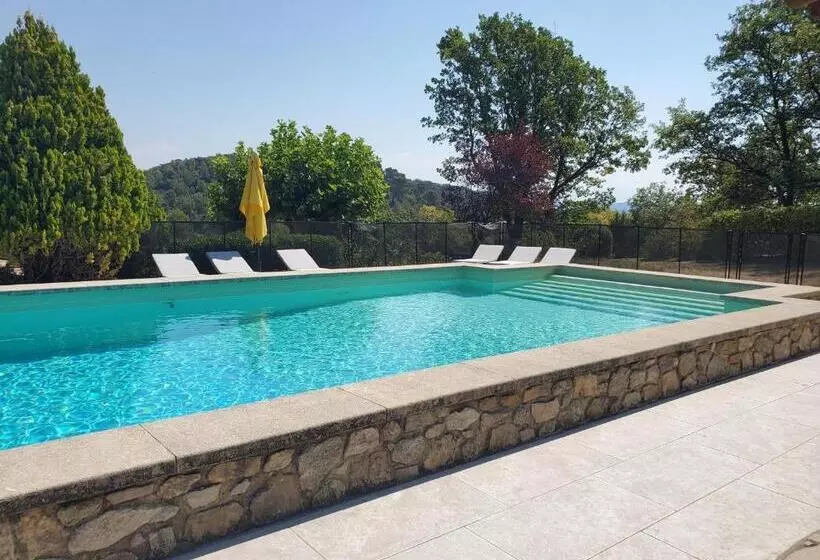 ベッドアンドブレックファースト Le Jas Des Cannebieres