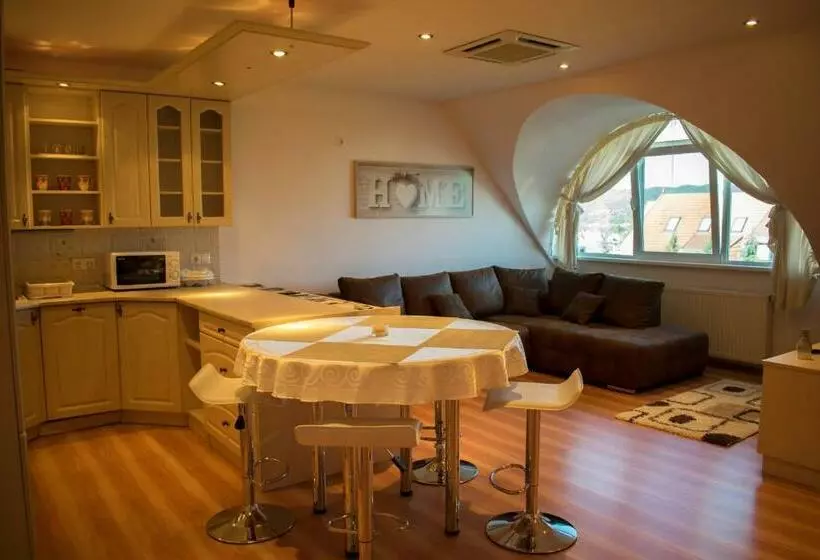 Home Apartman