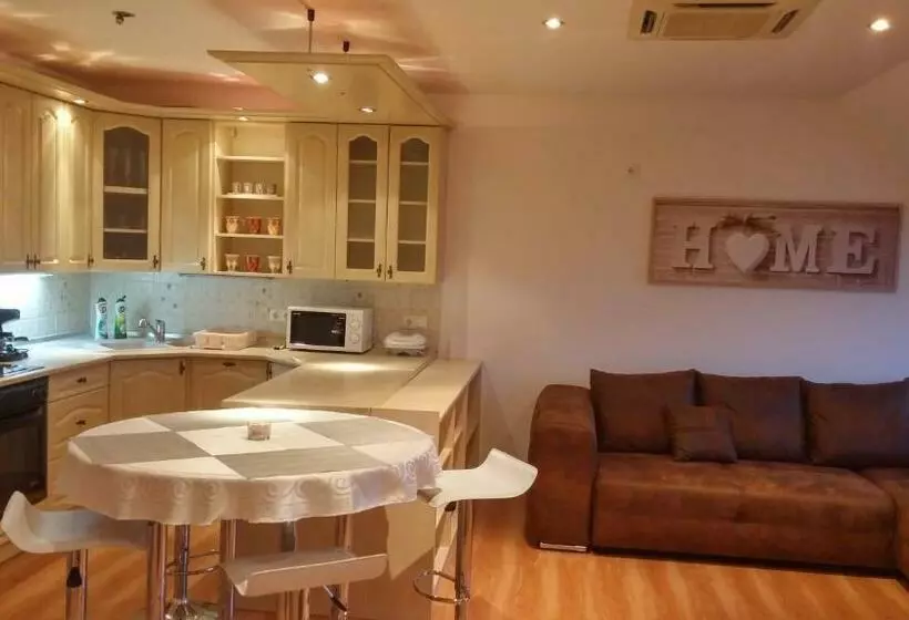 Home Apartman