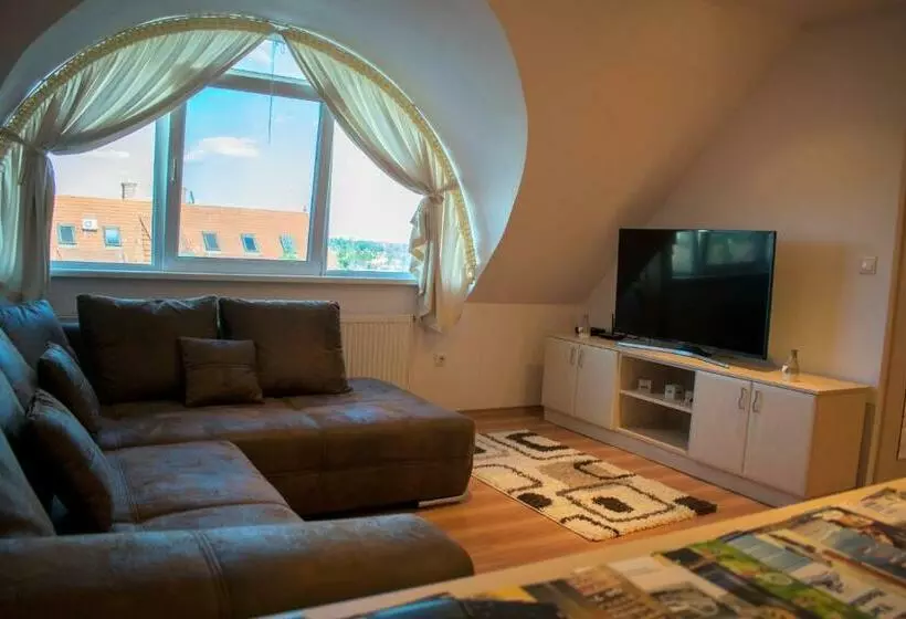 Home Apartman