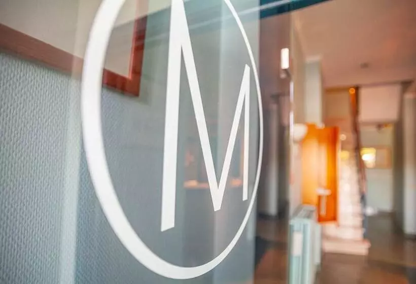 Hotelli Monaco Zeebrugge Beach