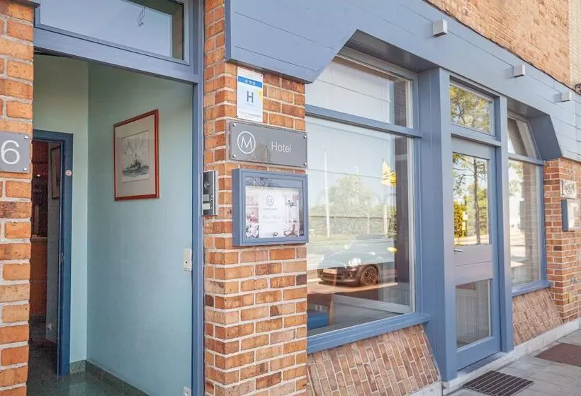 Hotelli Monaco Zeebrugge Beach