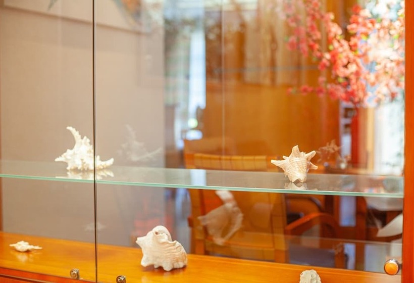 هتل Monaco Zeebrugge Beach