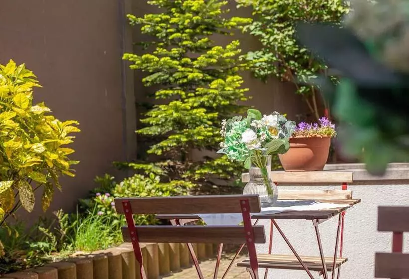 Hotelli Monaco Zeebrugge Beach