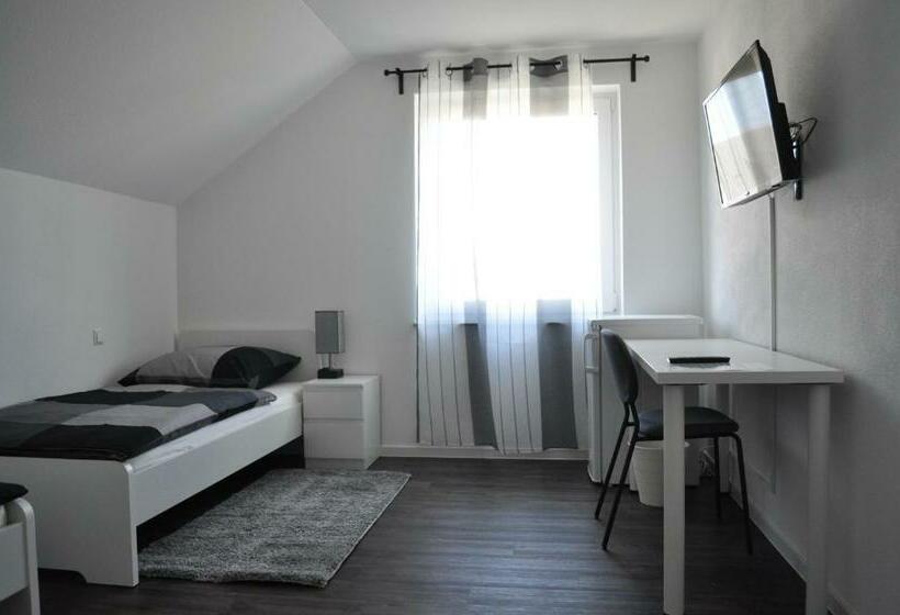 Pensão B Home Sleep & Work