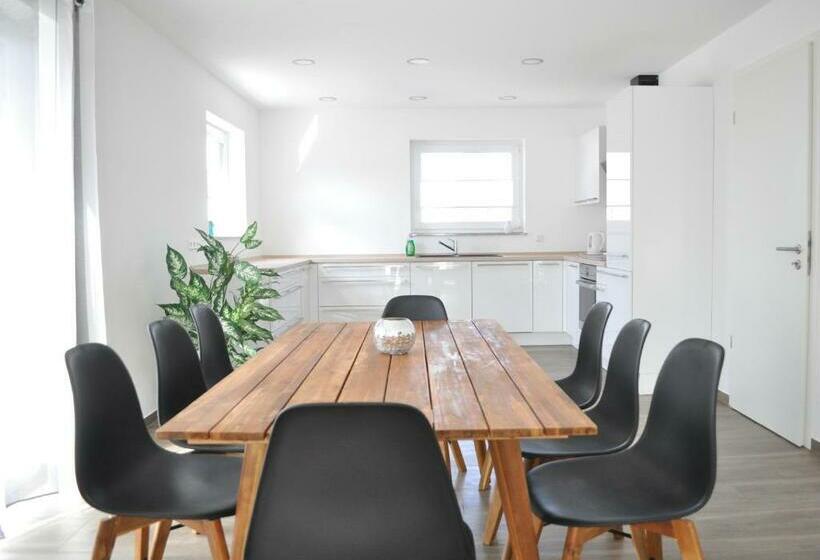 Pensão B Home Sleep & Work