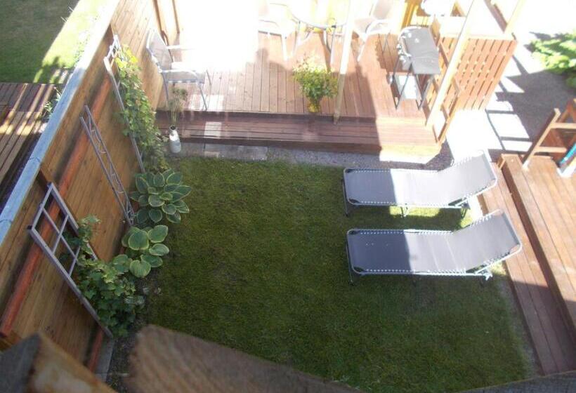 פנסיון Lilla Stugan, Sjötorp