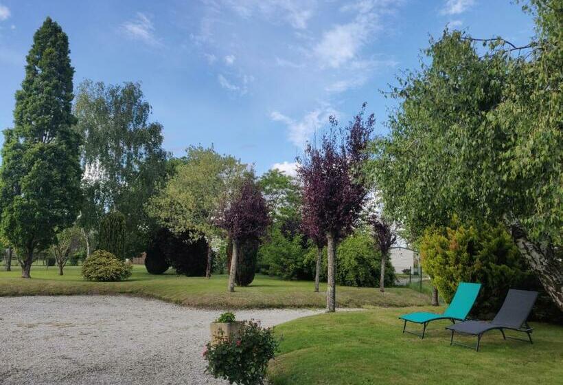 مبيت وإفطار Les Fleurs Du Mont