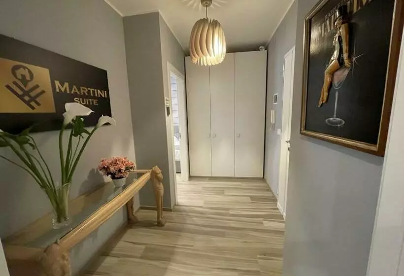 تختخواب و صبحانه Martini Suite