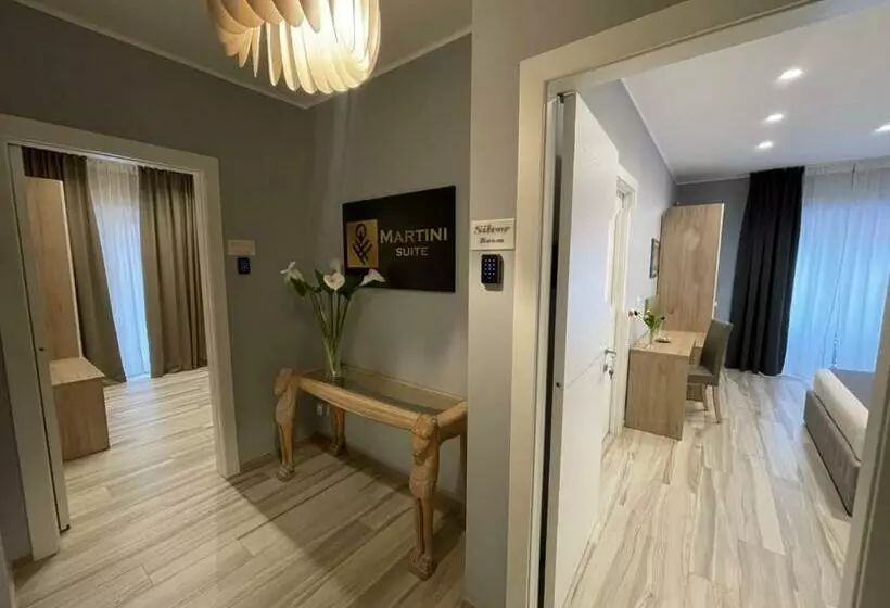 تختخواب و صبحانه Martini Suite