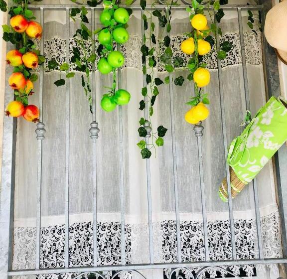 פנסיון Far West