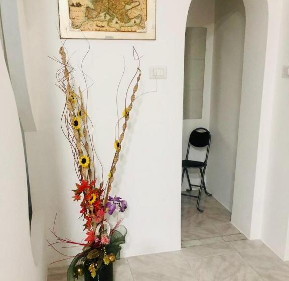 פנסיון Far West