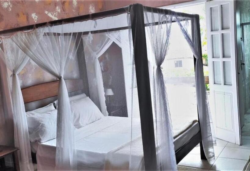 פנסיון Pousada Canavieiras Frederic