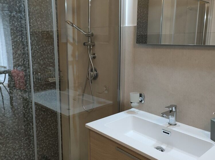 مبيت وإفطار Bella Giulia