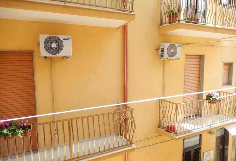 مبيت وإفطار Bella Giulia