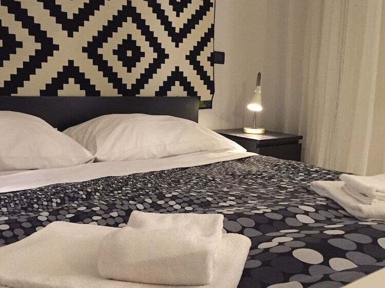 مبيت وإفطار Globetrotter Catania