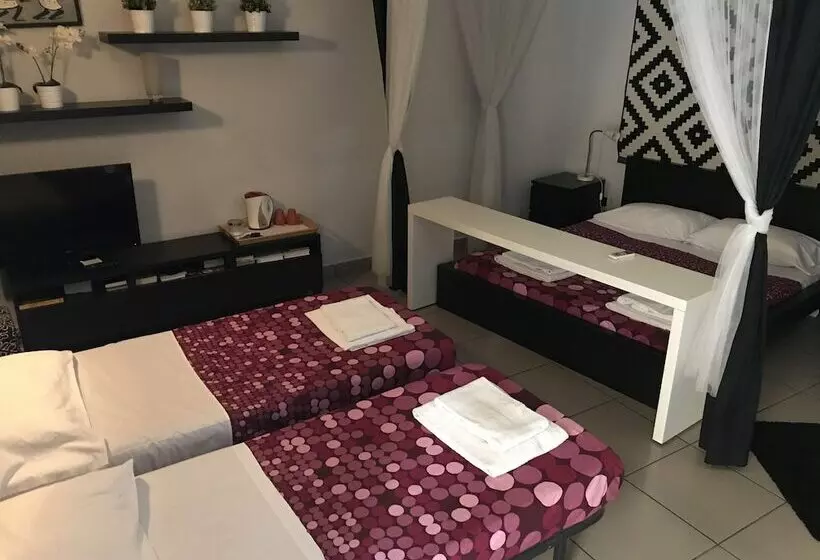 تختخواب و صبحانه Globetrotter Catania