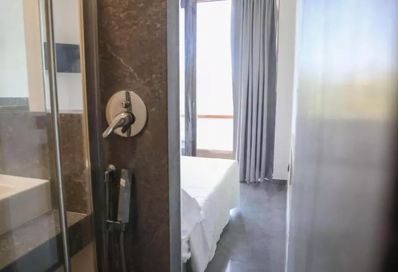 住宿加早餐  Villa Cerniglia Plus