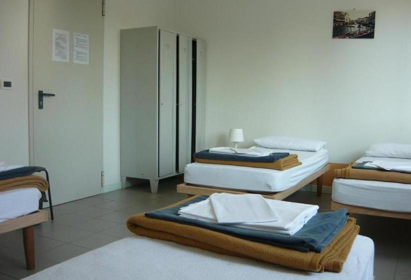 فندق فئة نجمة واحدة Ostello Domus Augusta Aquileia