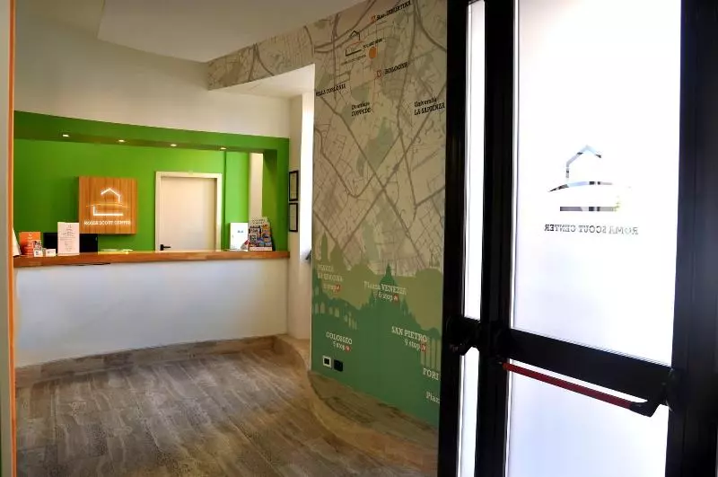 مسافرخانه Roma Scout Center