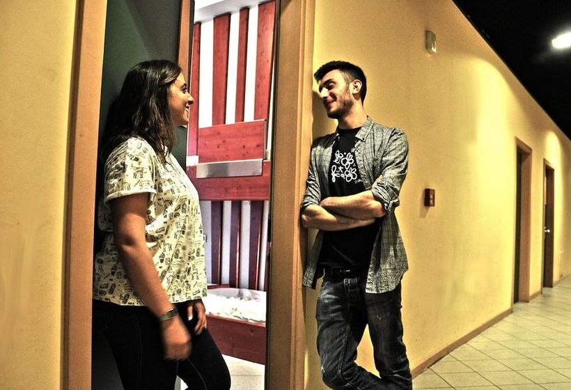 여관 Roma Scout Center