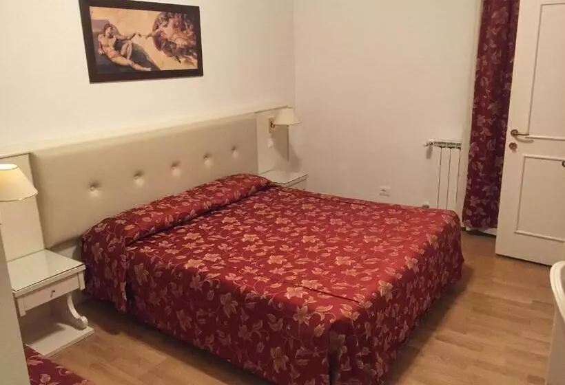 Hotelli Albergo Ai Tolentini