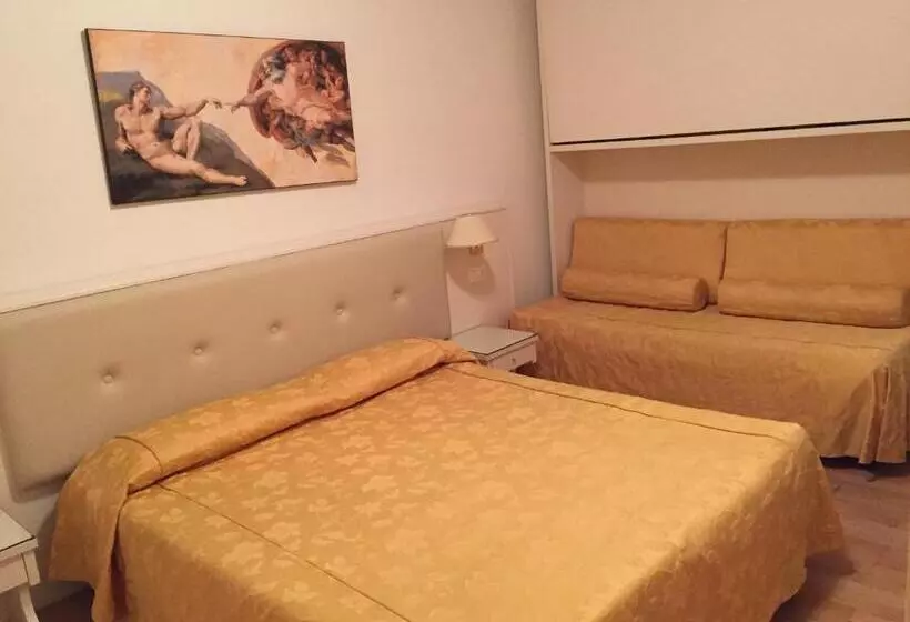 Hotelli Albergo Ai Tolentini