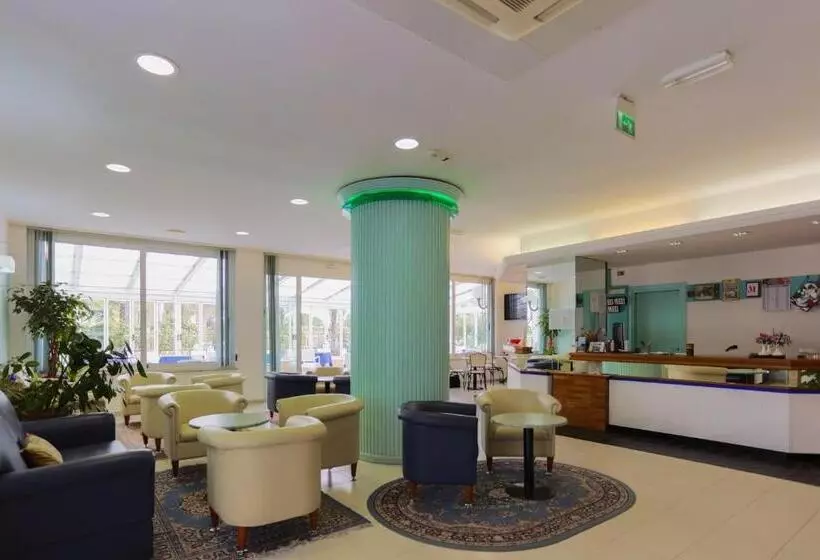 هتل Ideal Bianchini