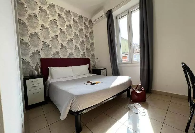 ホテル Rossovino Milano