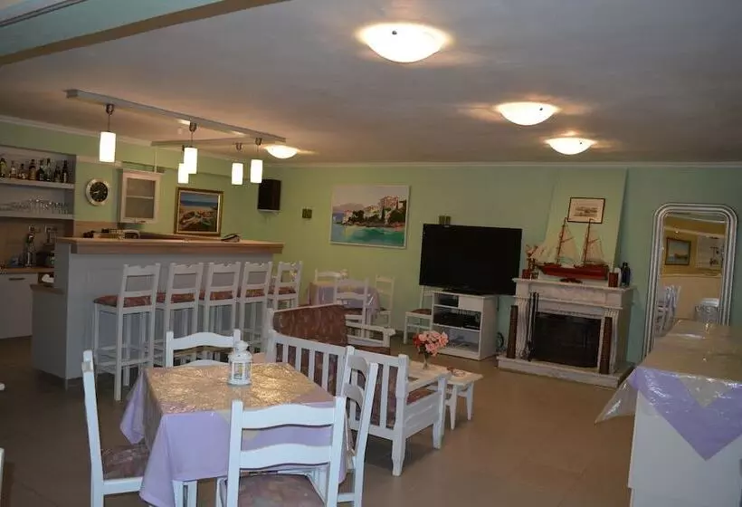 Stella Hotel Apartments