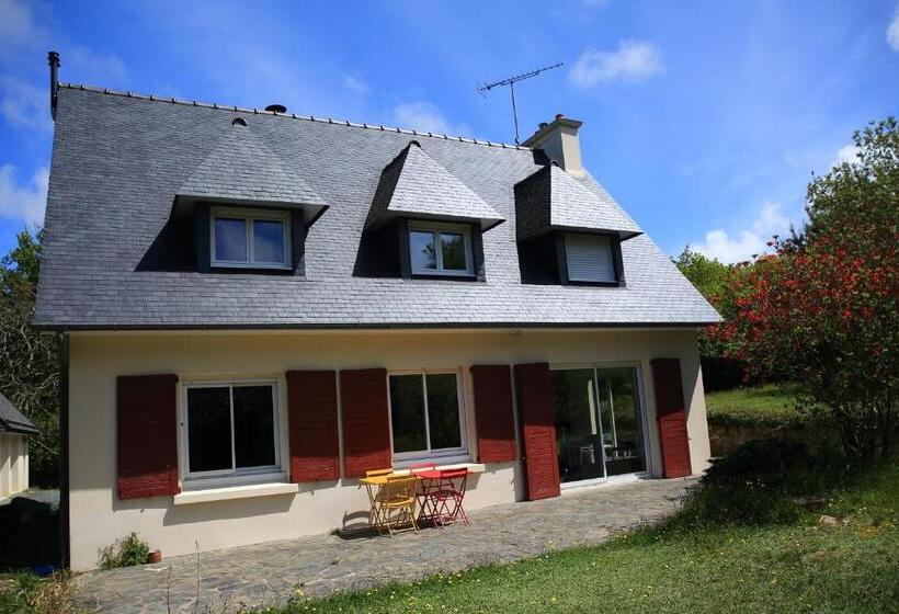 Aamiaismajoitus (B&B) Aux Arbres Chanteurs