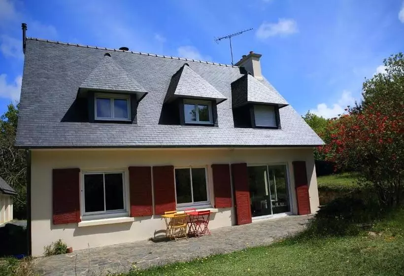 ベッドアンドブレックファースト Aux Arbres Chanteurs