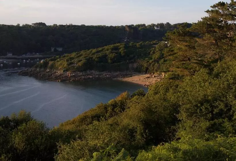 ベッドアンドブレックファースト Aux Arbres Chanteurs