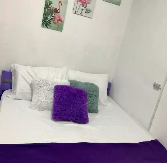 Aamiaismajoitus (B&B) Bright And Cozy Space W/netflix&flamingo Design