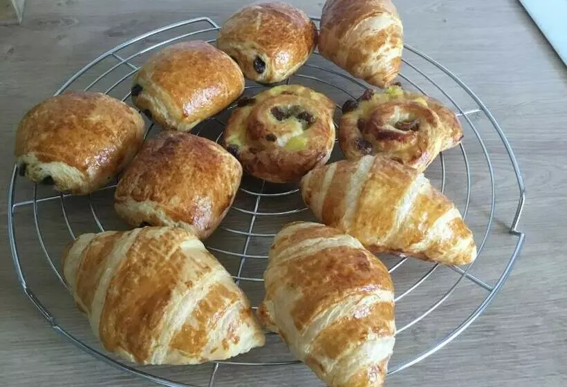 Aamiaismajoitus (B&B) Chambre D Hôtes De Charme Merbleuesoleil